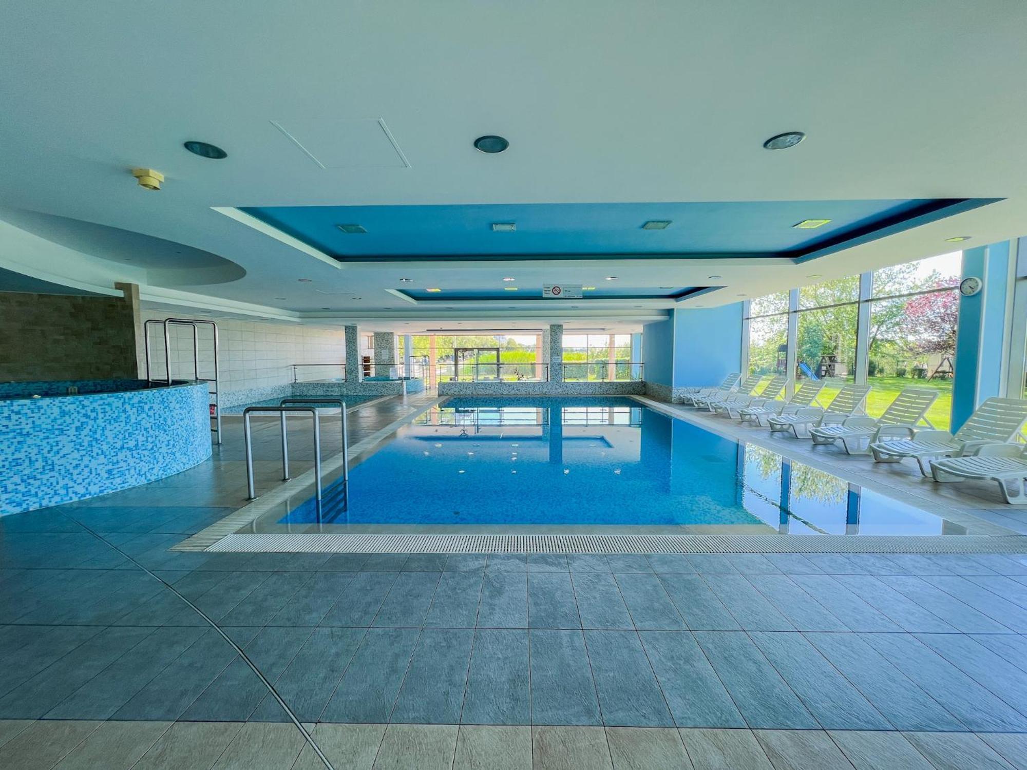 Club 218 Red Wellness Apartements