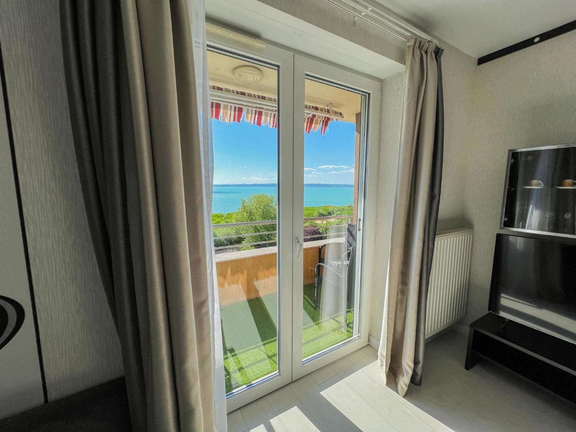 Club 218 Red Wellness Apartements Appartement Siófok
