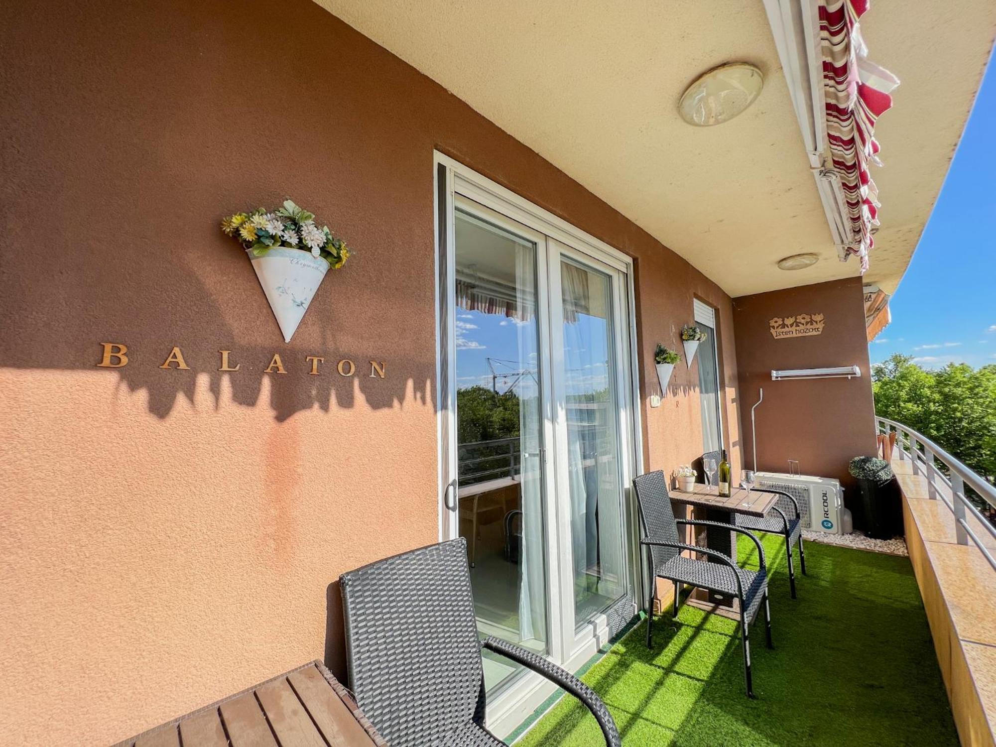 Club 218 Red Wellness Apartements Siofok