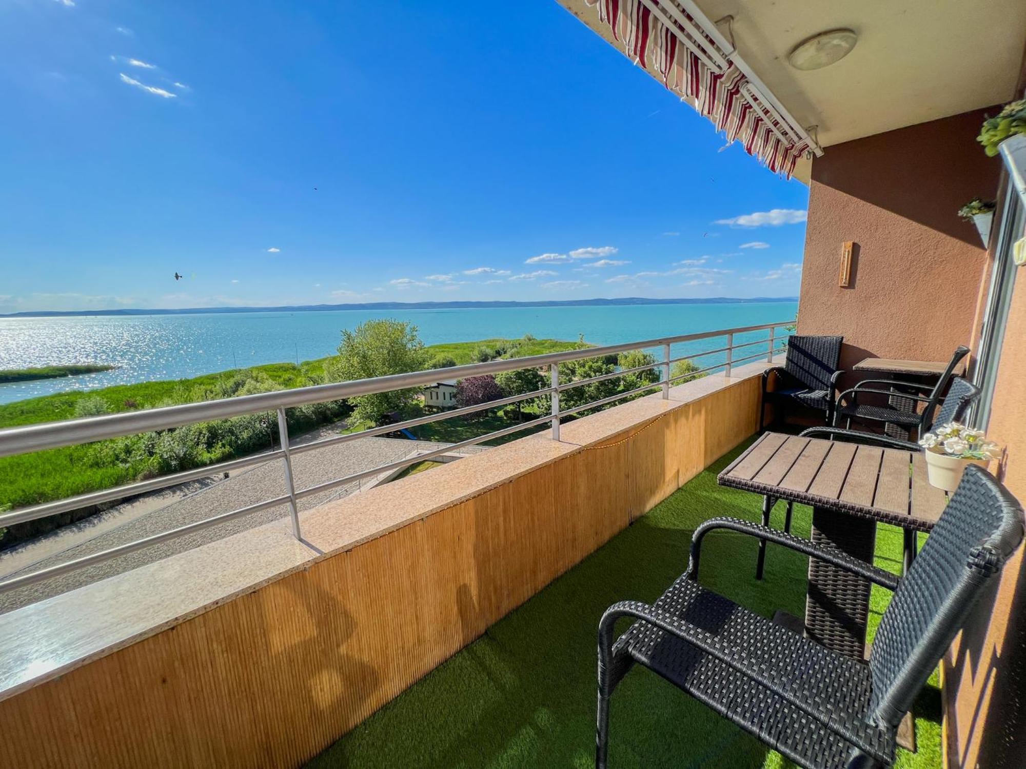 Club 218 Red Wellness Apartements Appartement