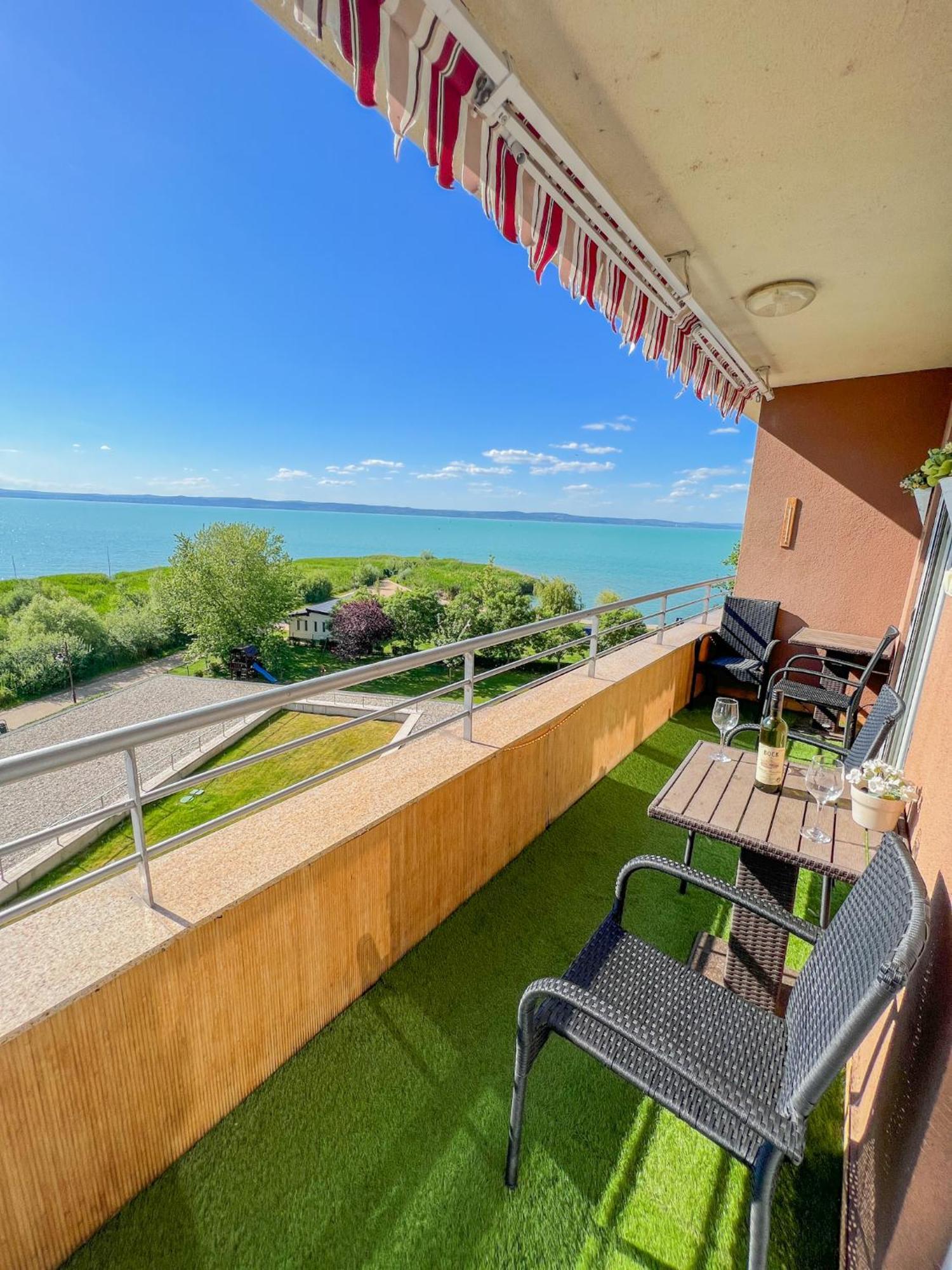 Club 218 Red Wellness Apartements